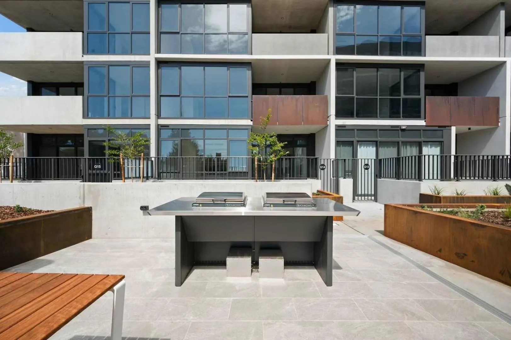 Japanese Penthouse Retreat 1B1B 2 Parking 5-Min Tram-To-Cbd Brekky Wifi Netflix Apartment Canberra Australia
