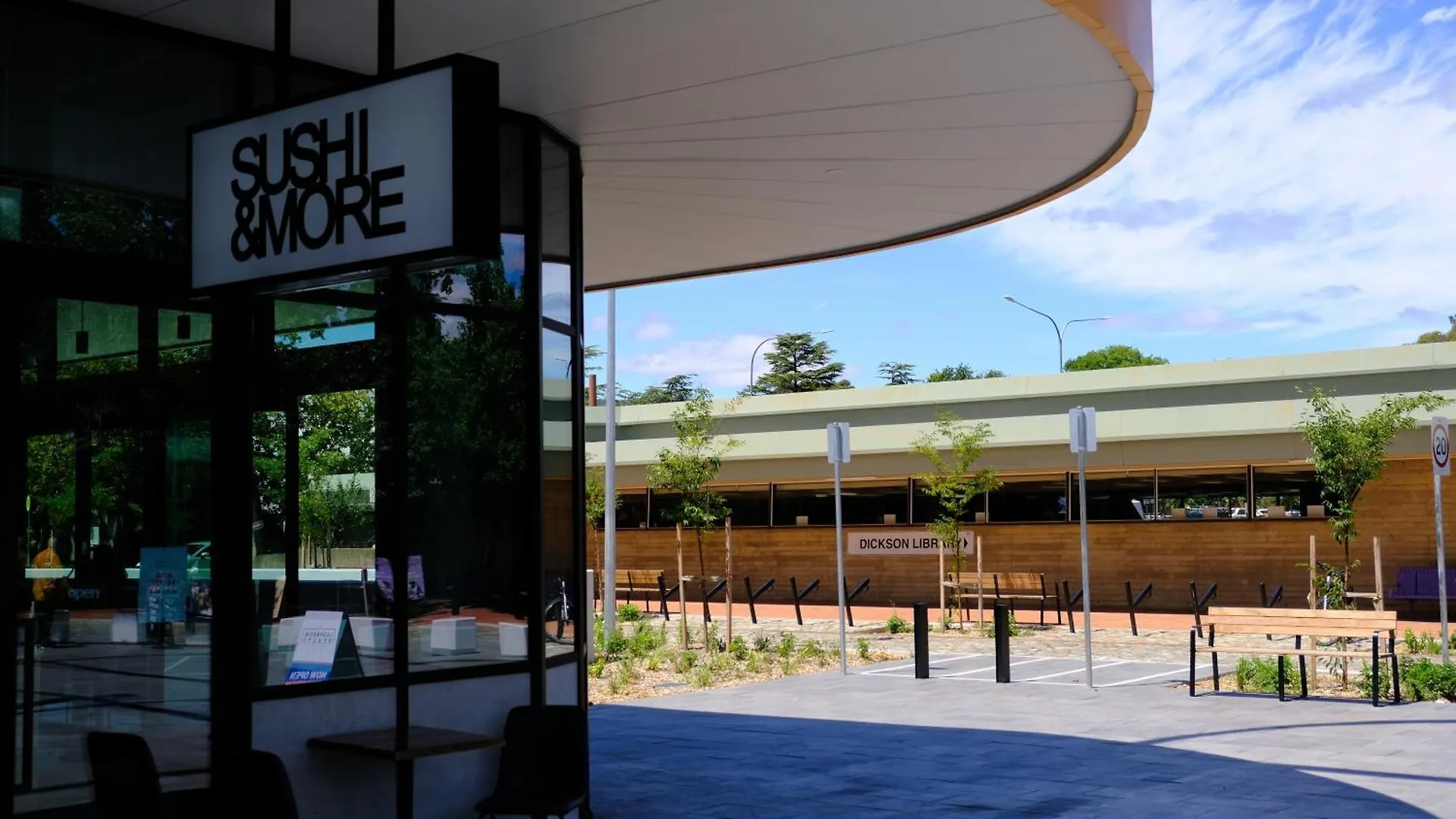 Japanese Penthouse Retreat 1B1B 2 Parking 5-Min Tram-To-Cbd Brekky Wifi Netflix Apartment Canberra