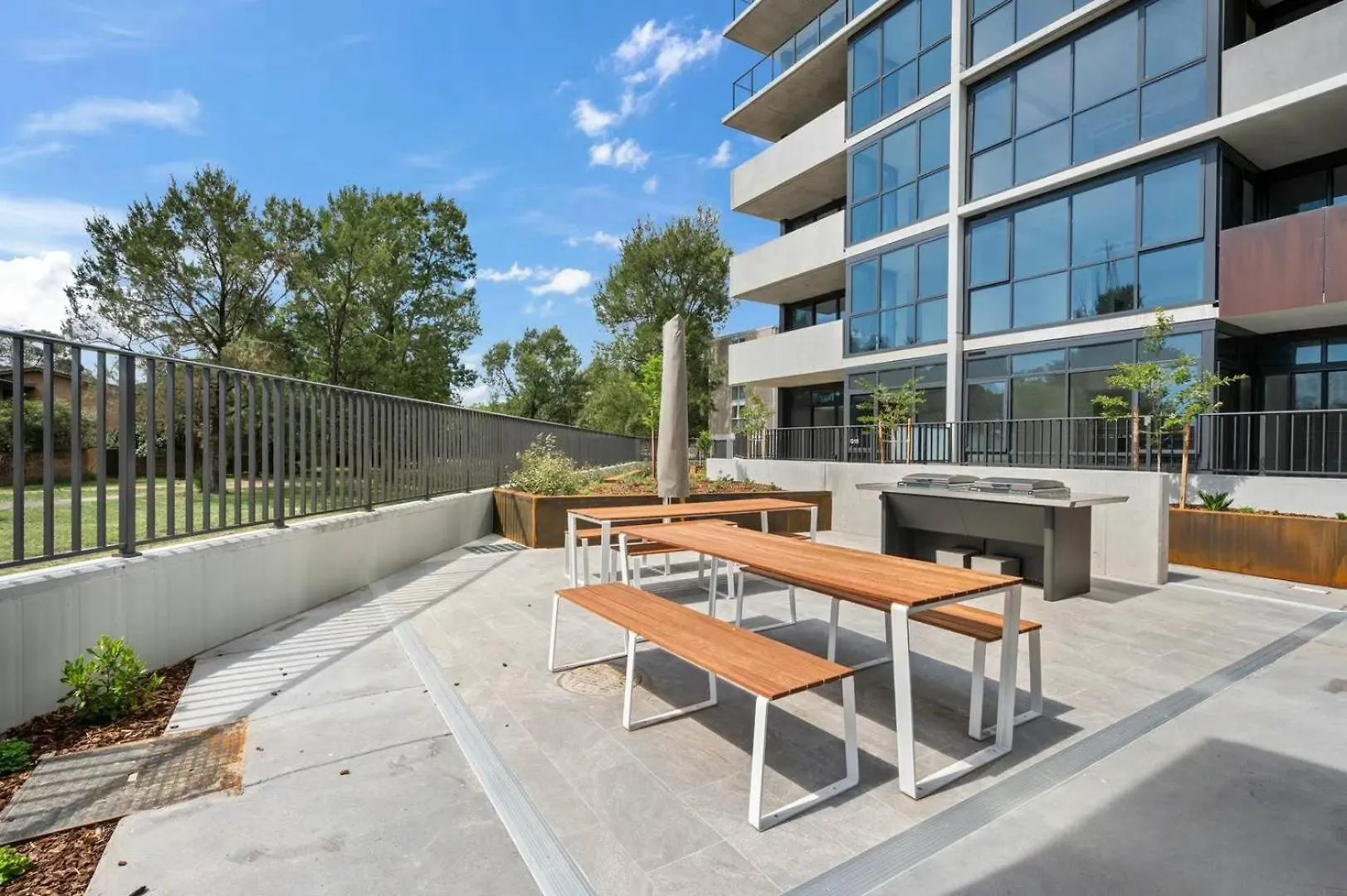 Japanese Penthouse Retreat 1B1B 2 Parking 5-Min Tram-To-Cbd Brekky Wifi Netflix Apartment Canberra